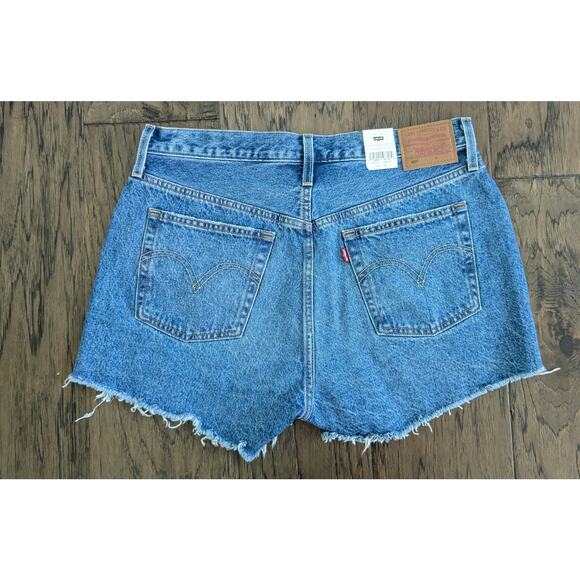 Levi's 501 Frayed Jean Shorts NEW - Picture 5 of 7
